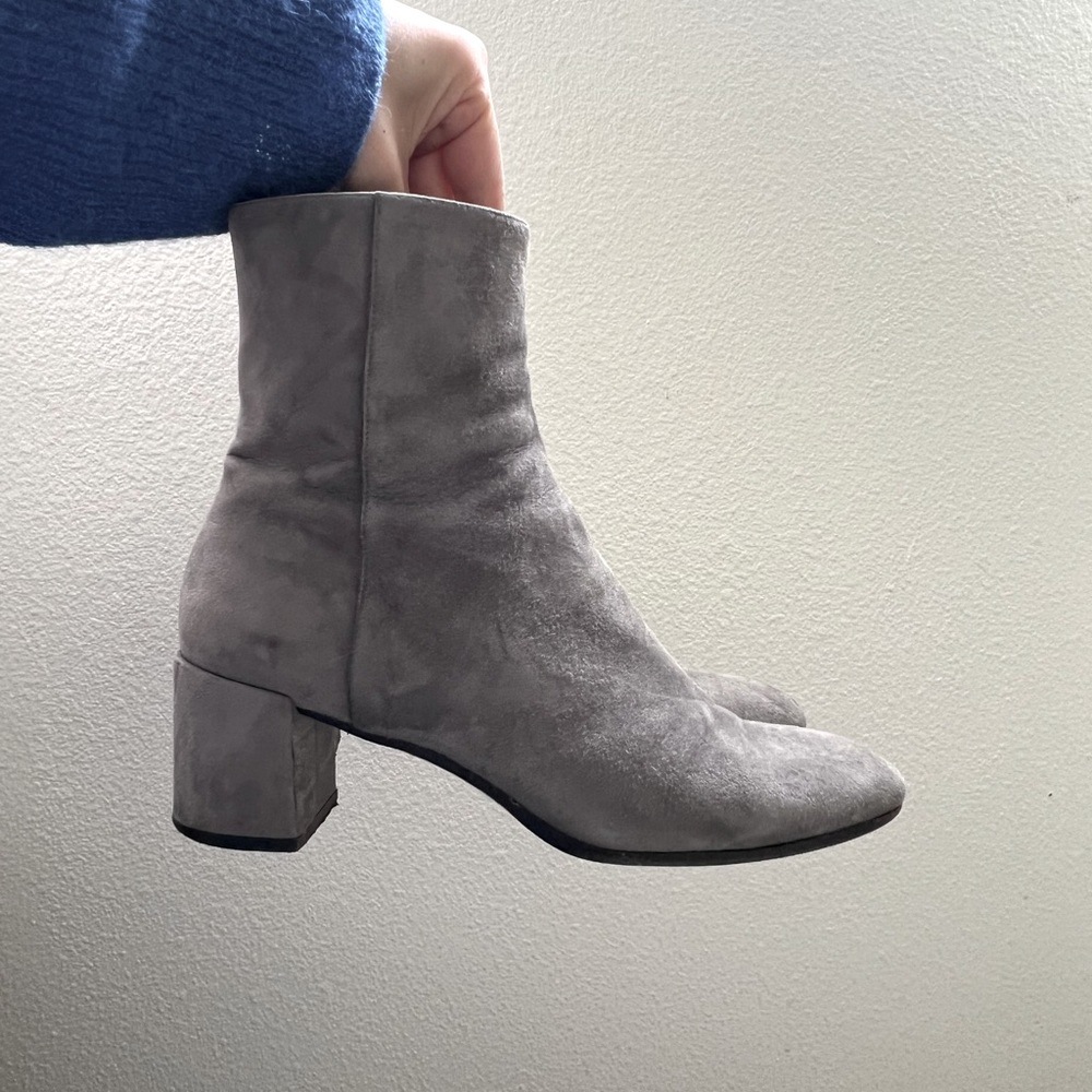 M.GEMI suede boots
